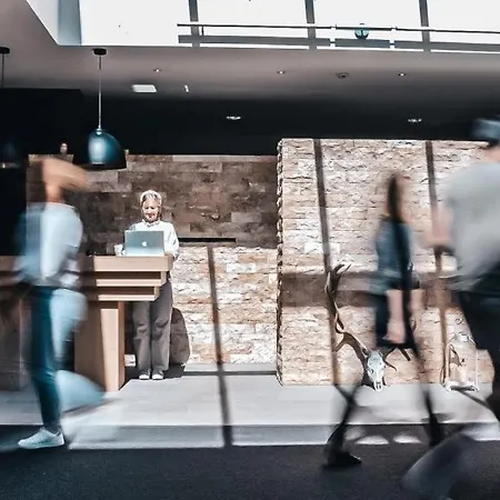 Edelweiss 4* جيرلوس