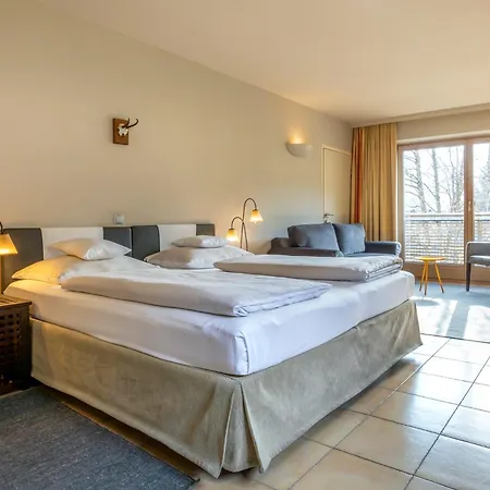 מלון Edelweiss 4*