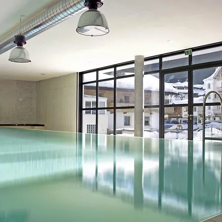 Hotel Edelweiss 4*